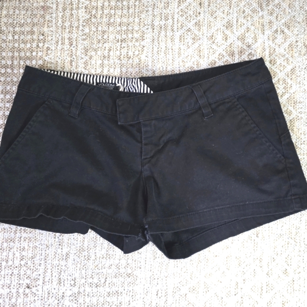 Volcom Black Chino Shorts | size 1